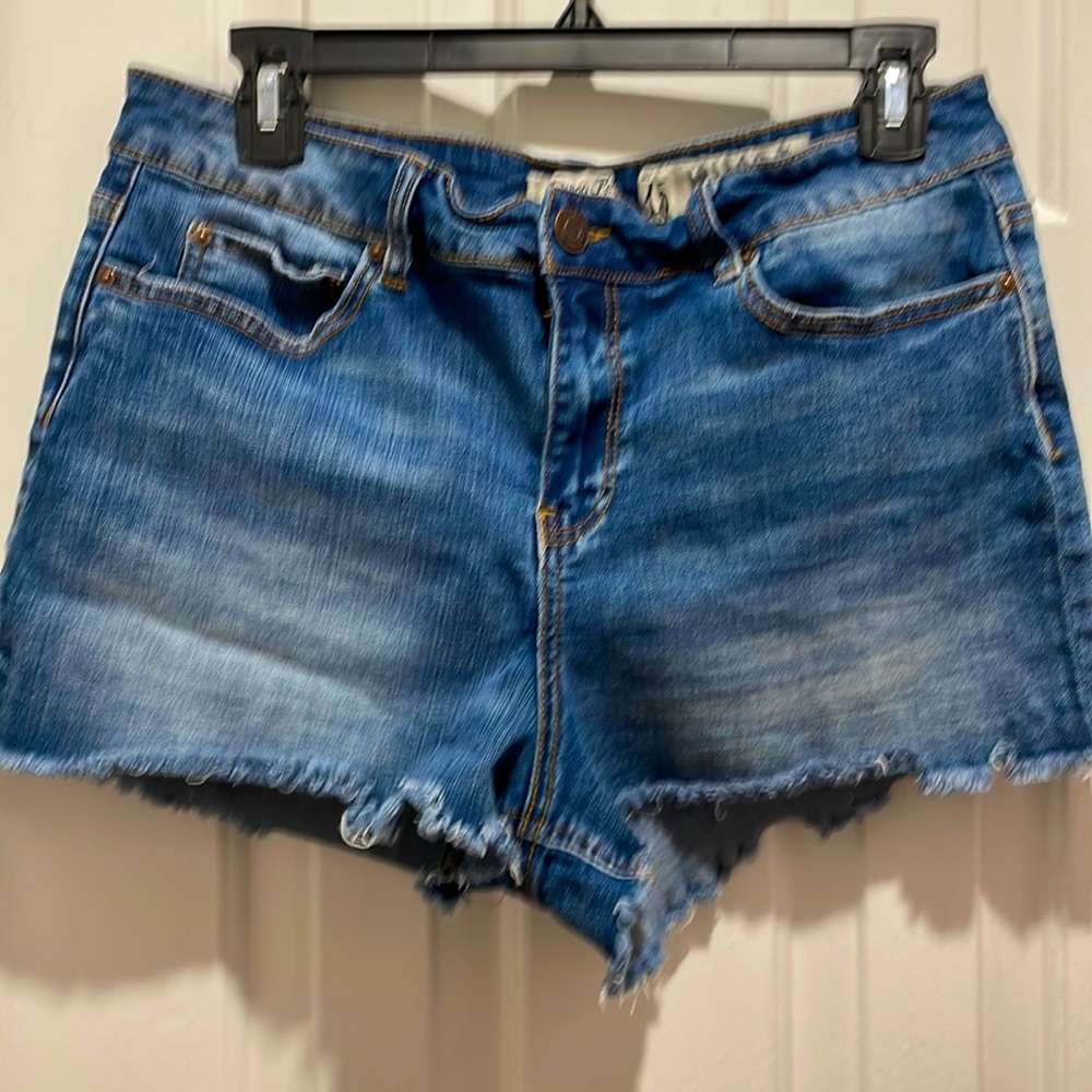 Used women Jean shorts size 15